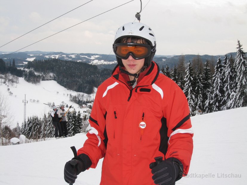 2010_01_30 Skifahren mit der Stadtkapelle (7)